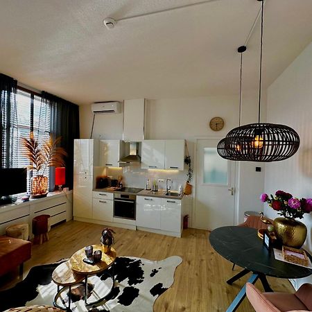 הנגלו Guesthouse Villa De Eikhof מראה חיצוני תמונה