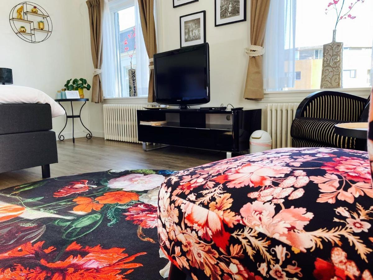 הנגלו Guesthouse Villa De Eikhof מראה חיצוני תמונה